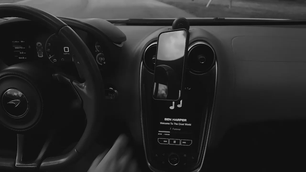 McLaren CARPLAY /ANDROID AUTO INTERFACE - ZZ2 | The Art of Innovation